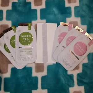 VOESH Peta Approved Organic Vegan Mani Moments. Three Manis' In One Box